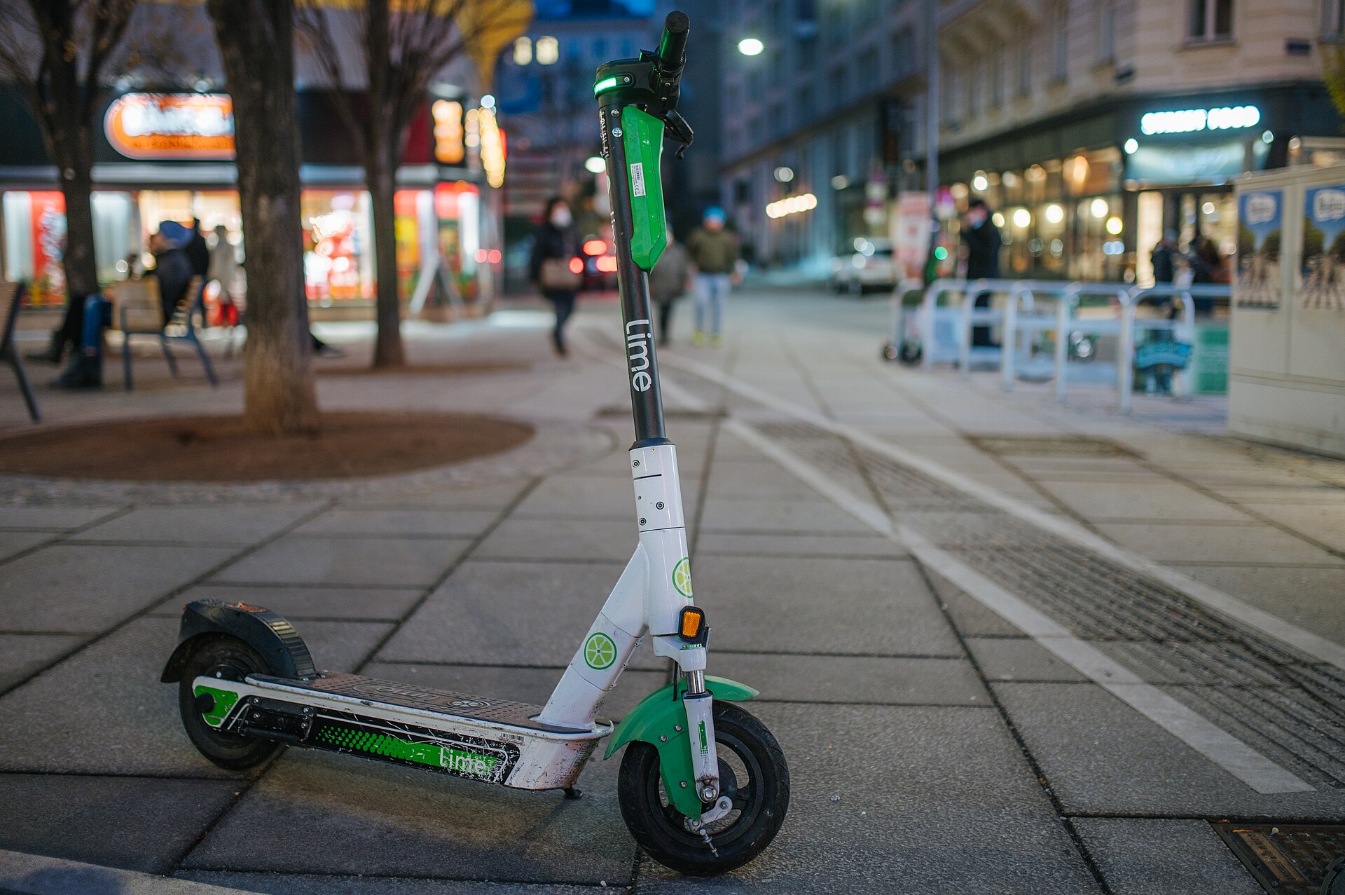 Gratis elektrische step bij een abonnement: mag je er wel mee de weg op?